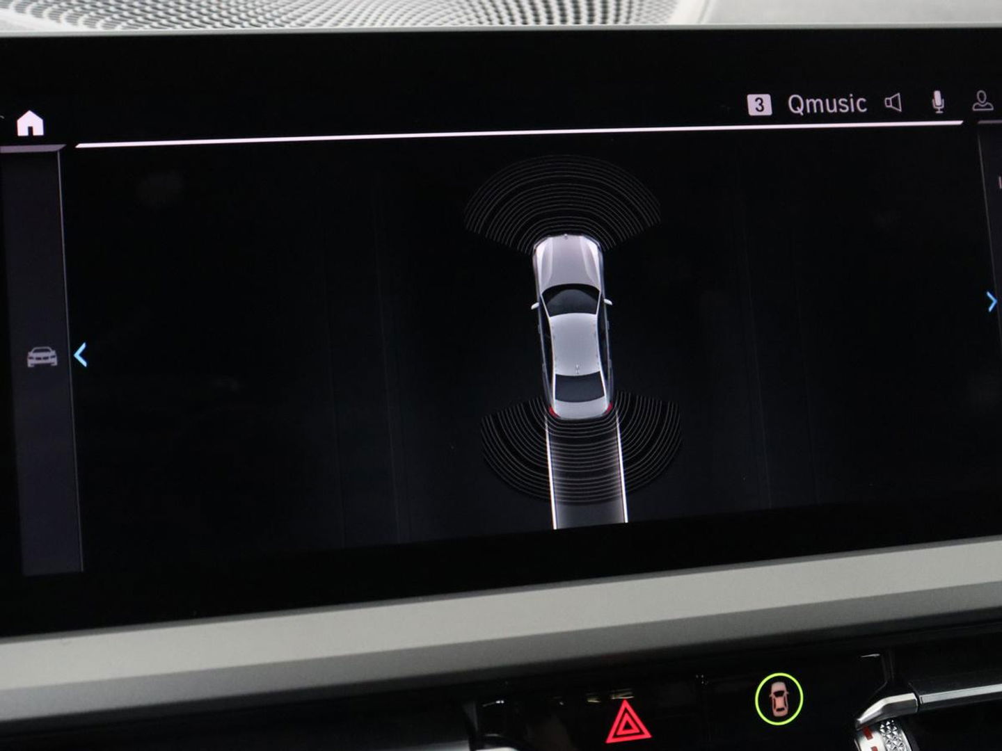 BMW 3-serie 330e eDrive Edition | Leder | Stoelverwarming | Carplay | Live Cockpit | Navigatie | Parkeerhulp | Cruise control