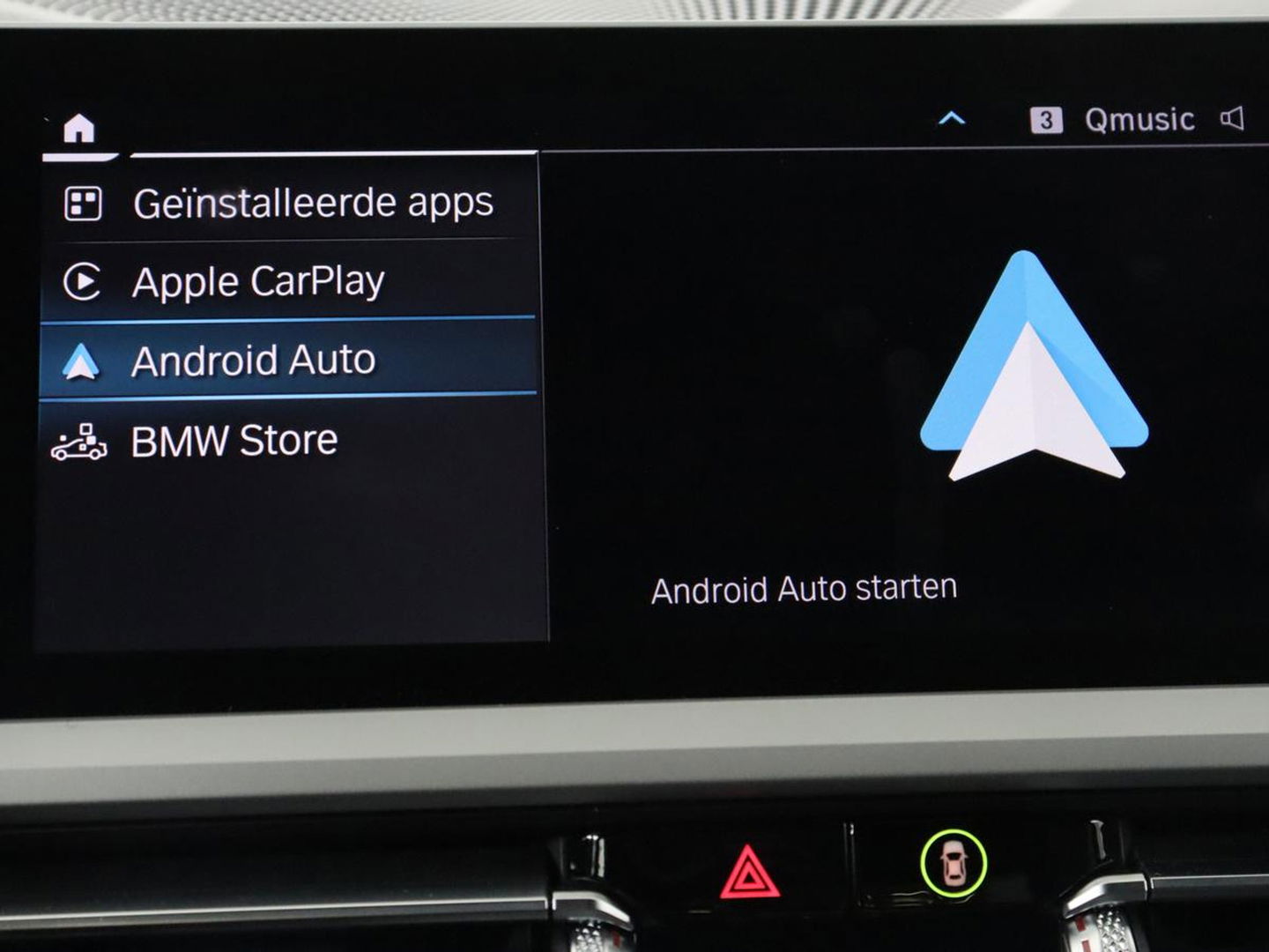 BMW 3-serie 330e eDrive Edition | Leder | Stoelverwarming | Carplay | Live Cockpit | Navigatie | Parkeerhulp | Cruise control