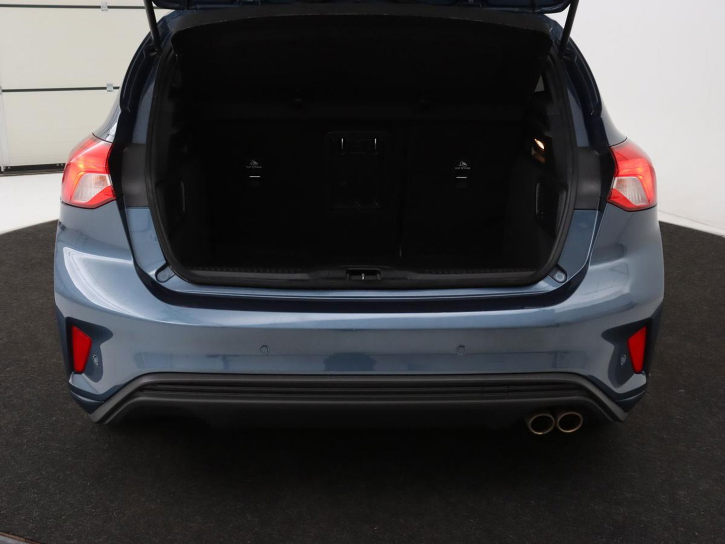 Ford Focus 1.0 EcoBoost Hybrid ST Line X | Panoramadak | Head-Up | Stoel & stuurverwarming | Camera | Navigatie | Full LED | Keyless | Digital Cockpit
