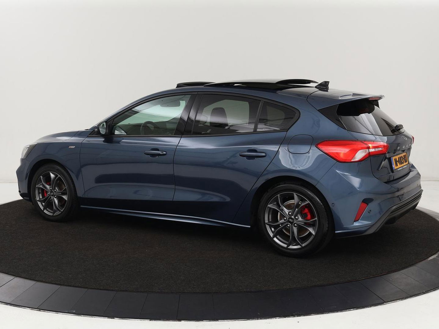 Ford Focus 1.0 EcoBoost Hybrid ST Line X | Panoramadak | Head-Up | Stoel & stuurverwarming | Camera | Navigatie | Full LED | Keyless | Digital Cockpit