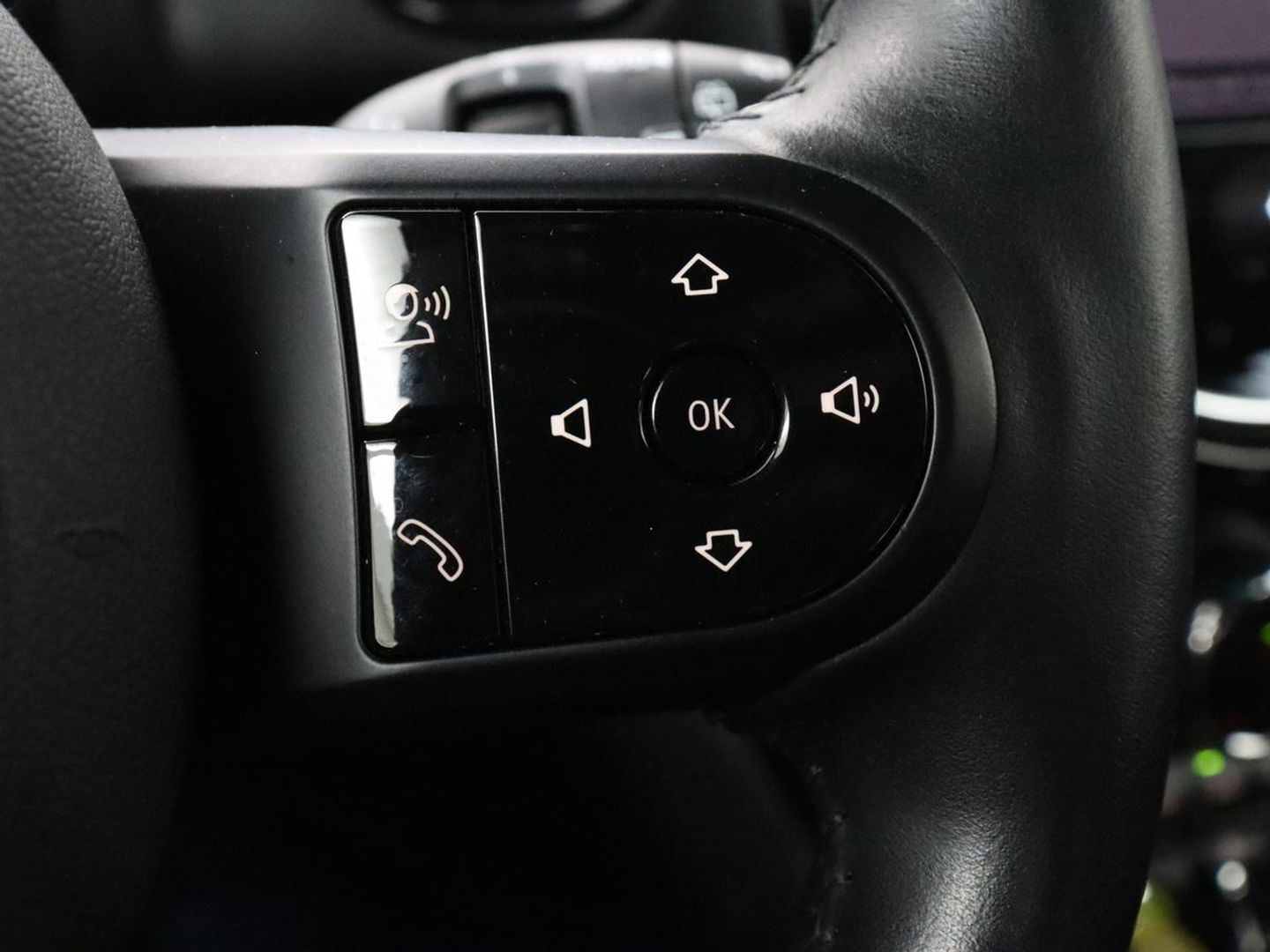 MINI Countryman 2.0 Cooper S E ALL4 Business Edition | Panoramadak | Leder | Stoelverwarming | Camera | Carplay | Full LED | Climate control