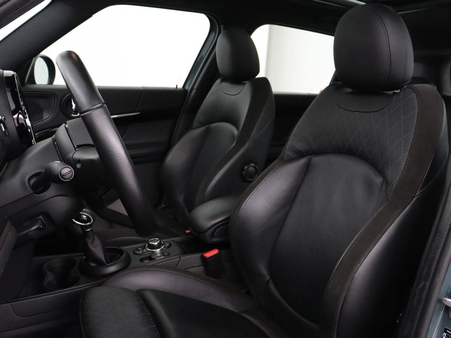 MINI Countryman 2.0 Cooper S E ALL4 Business Edition | Panoramadak | Leder | Stoelverwarming | Camera | Carplay | Full LED | Climate control