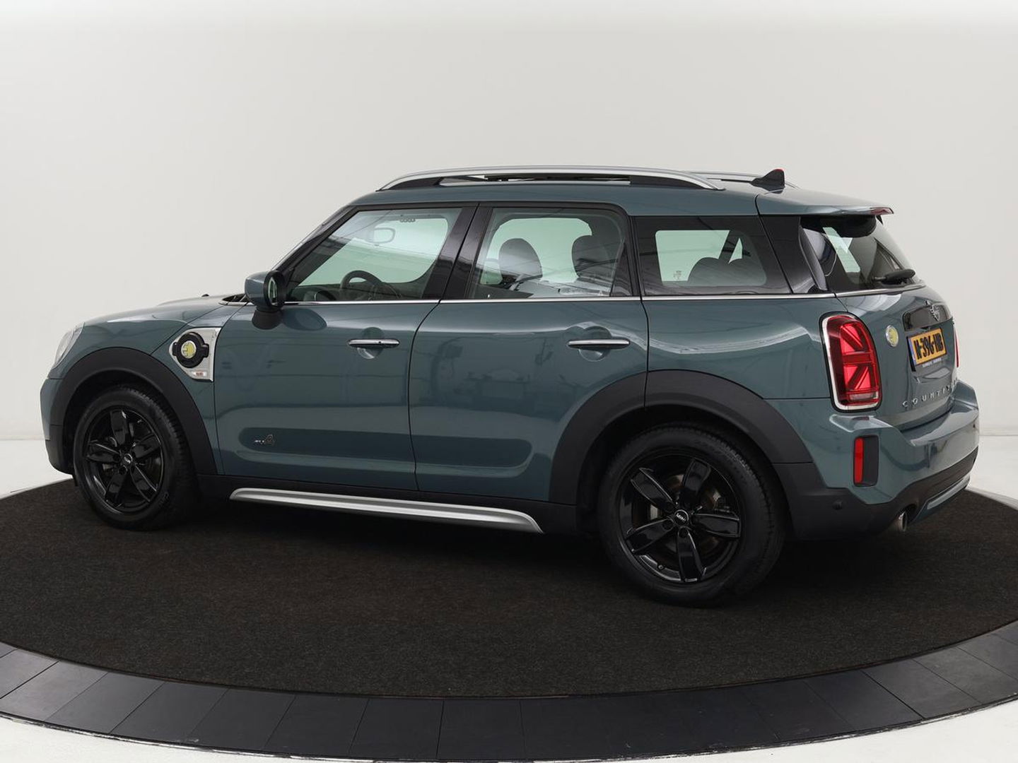 MINI Countryman 2.0 Cooper S E ALL4 Business Edition | Panoramadak | Leder | Stoelverwarming | Camera | Carplay | Full LED | Climate control