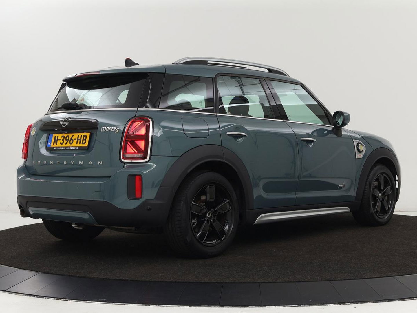 MINI Countryman 2.0 Cooper S E ALL4 Business Edition | Panoramadak | Leder | Stoelverwarming | Camera | Carplay | Full LED | Climate control