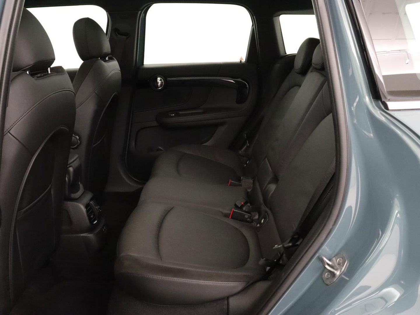 MINI Countryman 2.0 Cooper S E ALL4 Business Edition | Panoramadak | Leder | Stoelverwarming | Camera | Carplay | Full LED | Climate control