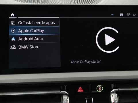 BMW 3-serie 330e eDrive Edition | Leder | Sportstoelen | Adaptive cruise | Stoelverwarming | Carplay | Live Cockpit | Navigatie | Parkeerhulp | Full LED