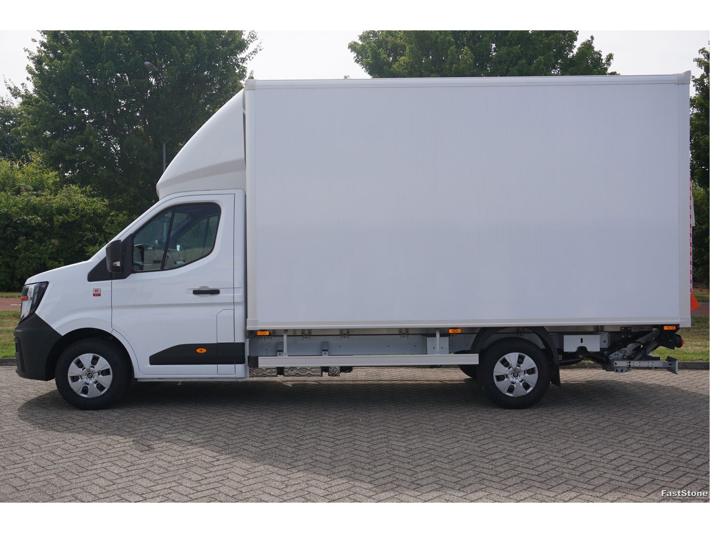 Renault Master T35 150PK L4 Bakwagen BPM VRIJ!! 10" Apple CP/Android A, Lat om Lat, Dhollandia Klep!! NR. 01*