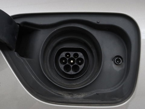 Volvo V60 2.0 T6 Recharge AWD Business Pro | Leder | Trekhaak | Stoel & stuurverwarming | Camera | Adaptive cruise | Achterbankverwarming | Carplay | Keyless | Full LED | Navigatue | PHEV