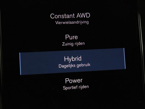 Volvo V60 2.0 T6 Recharge AWD Business Pro | Leder | Trekhaak | Stoel & stuurverwarming | Camera | Adaptive cruise | Achterbankverwarming | Carplay | Keyless | Full LED | Navigatue | PHEV