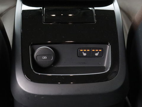Volvo V60 2.0 T6 Recharge AWD Business Pro | Leder | Trekhaak | Stoel & stuurverwarming | Camera | Adaptive cruise | Achterbankverwarming | Carplay | Keyless | Full LED | Navigatue | PHEV
