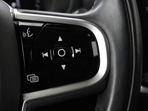 Volvo V60 2.0 T6 Recharge AWD Business Pro | Leder | Trekhaak | Stoel & stuurverwarming | Camera | Adaptive cruise | Achterbankverwarming | Carplay | Keyless | Full LED | Navigatue | PHEV