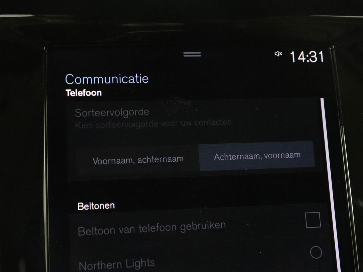 Volvo V60 2.0 T6 Recharge AWD Business Pro | Leder | Trekhaak | Stoel & stuurverwarming | Camera | Adaptive cruise | Achterbankverwarming | Carplay | Keyless | Full LED | Navigatue | PHEV