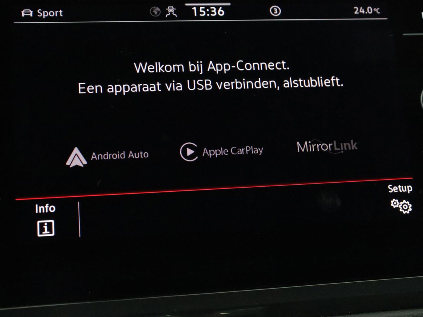 Volkswagen Tiguan 1.4 TSI eHybrid R-Line | Stoelverwarming | Trekhaak | Camera | Adaptive cruise | Stuurverwarming | Matrix LED | Carplay | Virtual Cockpit | Navigatie | PHEV