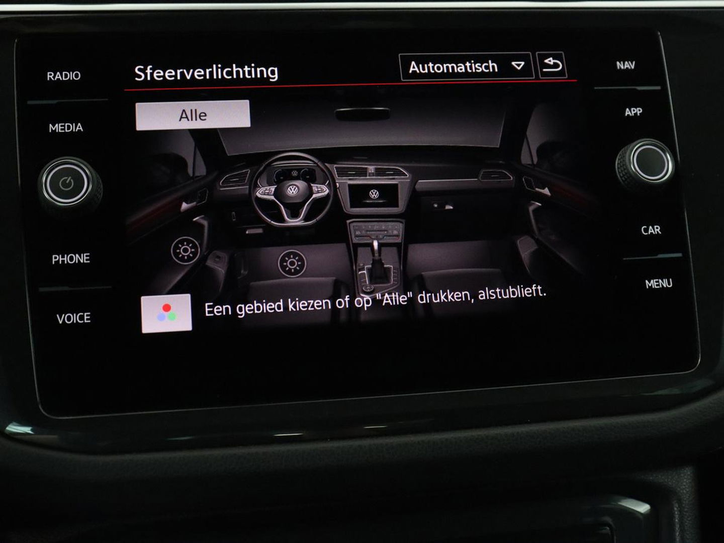 Volkswagen Tiguan 1.4 TSI eHybrid R-Line | Stoelverwarming | Trekhaak | Camera | Adaptive cruise | Stuurverwarming | Matrix LED | Carplay | Virtual Cockpit | Navigatie | PHEV