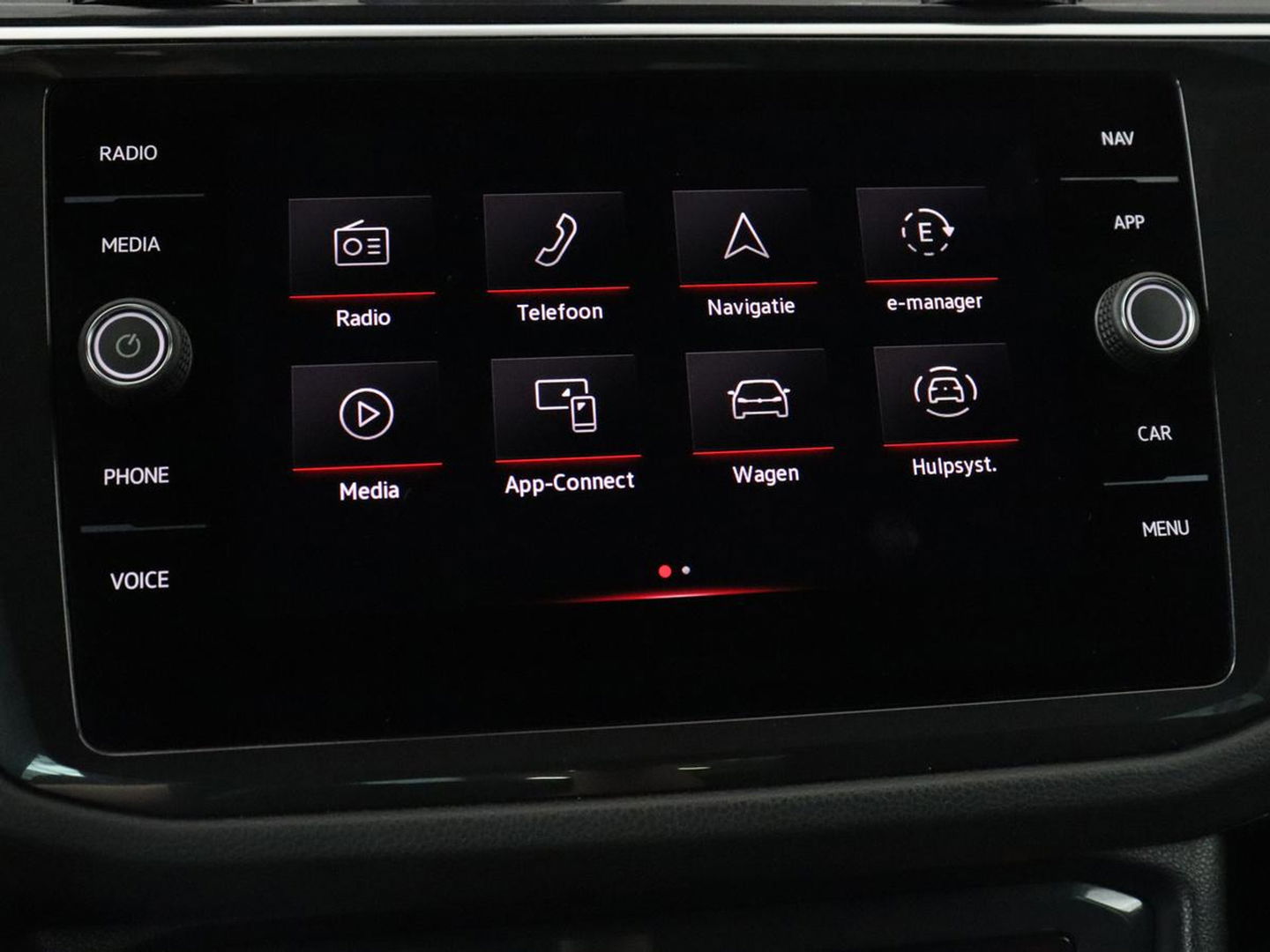 Volkswagen Tiguan 1.4 TSI eHybrid R-Line | Stoelverwarming | Trekhaak | Camera | Adaptive cruise | Stuurverwarming | Matrix LED | Carplay | Virtual Cockpit | Navigatie | PHEV