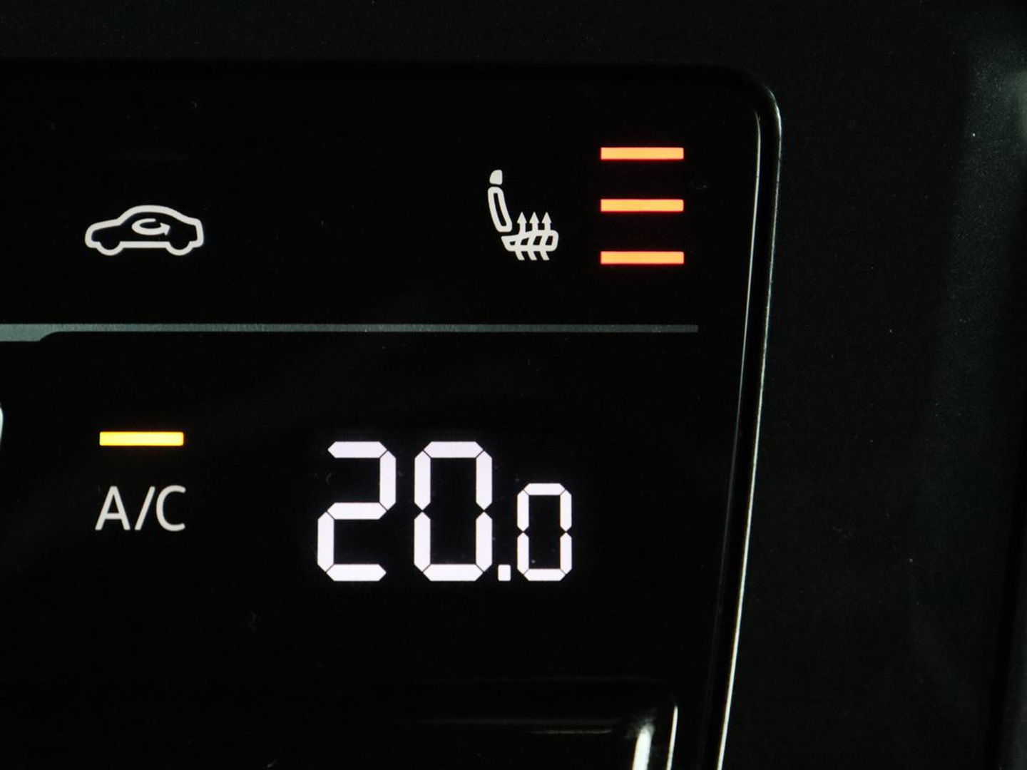 Volkswagen Tiguan 1.4 TSI eHybrid R-Line | Stoelverwarming | Trekhaak | Camera | Adaptive cruise | Stuurverwarming | Matrix LED | Carplay | Virtual Cockpit | Navigatie | PHEV