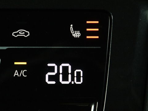Volkswagen Tiguan 1.4 TSI eHybrid R-Line | Stoelverwarming | Trekhaak | Camera | Adaptive cruise | Stuurverwarming | Matrix LED | Carplay | Virtual Cockpit | Navigatie | PHEV