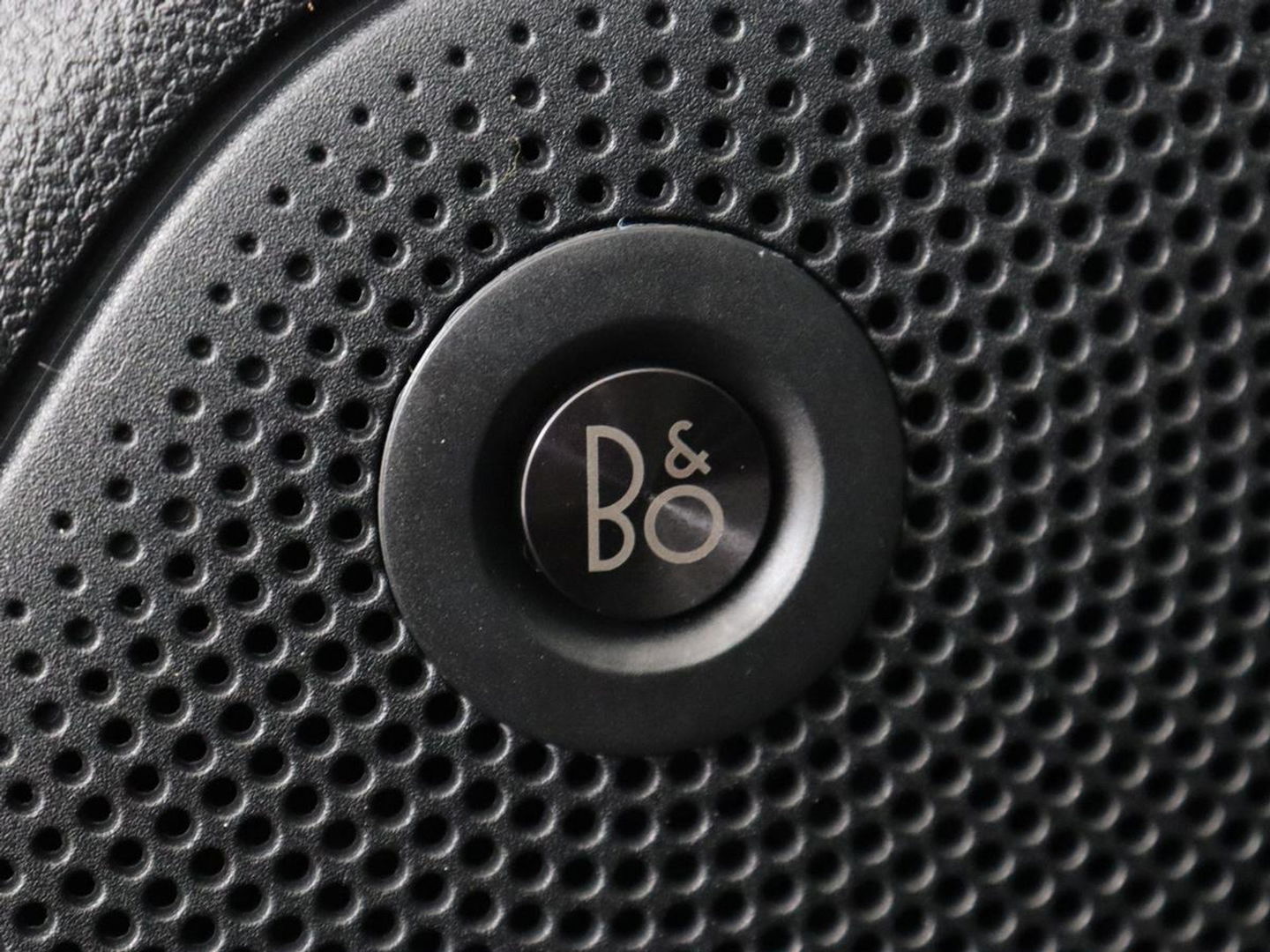 Ford Focus 1.5 EcoBoost ST Line | Panoramadak | Head-Up | Trekhaak | Stoel & stuurverwarming | Adaptive cruise | Camera | Keyless | B&O Sound | Park Assist | Carplay | Navigatie | Comfortstoelen