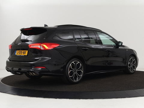 Ford Focus 1.5 EcoBoost ST Line | Panoramadak | Head-Up | Trekhaak | Stoel & stuurverwarming | Adaptive cruise | Camera | Keyless | B&O Sound | Park Assist | Carplay | Navigatie | Comfortstoelen