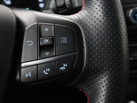 Ford Focus 1.5 EcoBoost ST Line | Panoramadak | Head-Up | Trekhaak | Stoel & stuurverwarming | Adaptive cruise | Camera | Keyless | B&O Sound | Park Assist | Carplay | Navigatie | Comfortstoelen