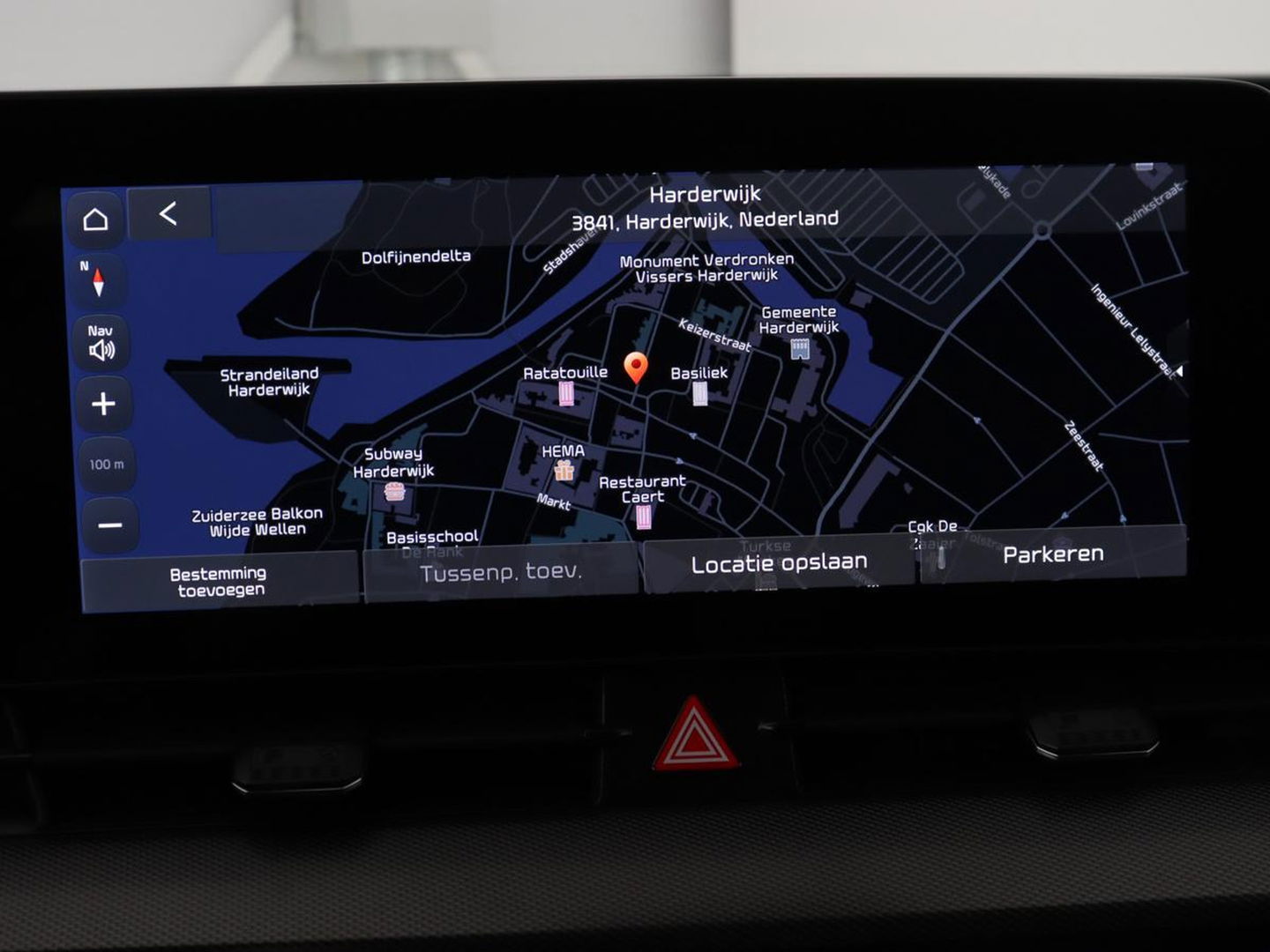 Kia Sportage 1.6 T-GDi Hybrid DynamicPlusLine | Panoramadak | Matrix LED | Trekhaak | Half leder | Adaptive cruise | Stoel & stuurverwarming | Camera | Carplay | Keyless | Navigatie