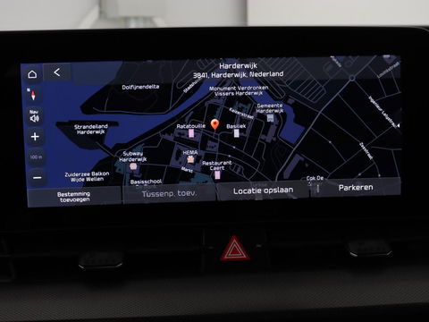 Kia Sportage 1.6 T-GDi Hybrid DynamicPlusLine | Panoramadak | Matrix LED | Trekhaak | Half leder | Adaptive cruise | Stoel & stuurverwarming | Camera | Carplay | Keyless | Navigatie