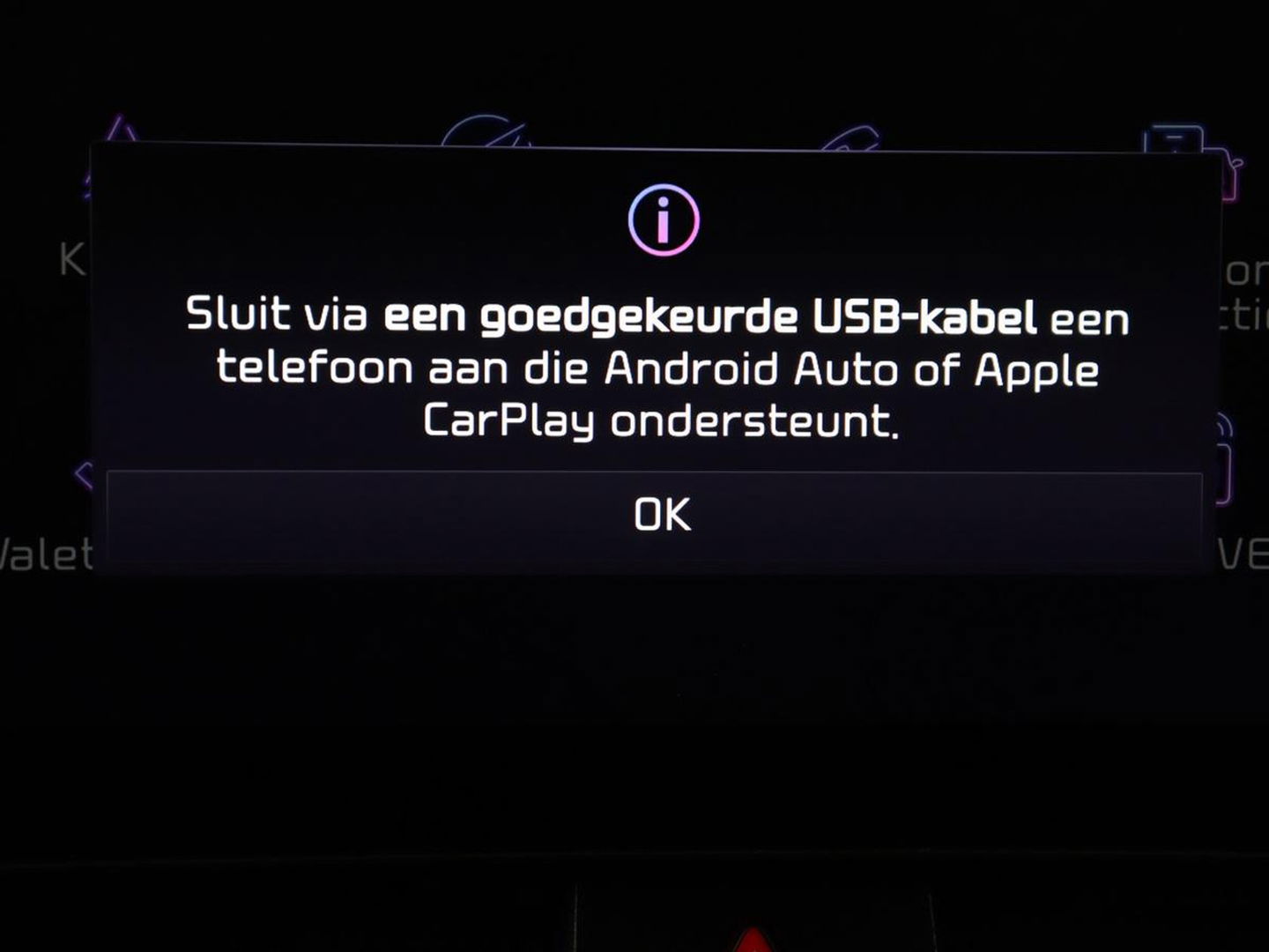 Kia Sportage 1.6 T-GDi Hybrid DynamicPlusLine | Panoramadak | Matrix LED | Trekhaak | Half leder | Adaptive cruise | Stoel & stuurverwarming | Camera | Carplay | Keyless | Navigatie