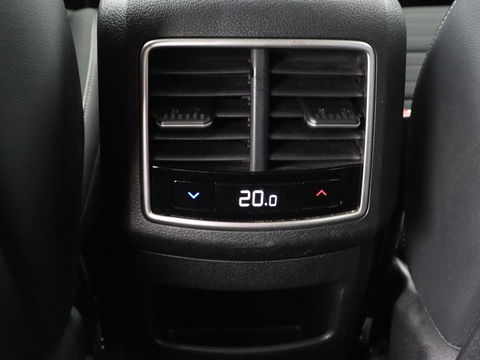 Kia Sportage 1.6 T-GDi Hybrid DynamicPlusLine | Panoramadak | Matrix LED | Trekhaak | Half leder | Adaptive cruise | Stoel & stuurverwarming | Camera | Carplay | Keyless | Navigatie