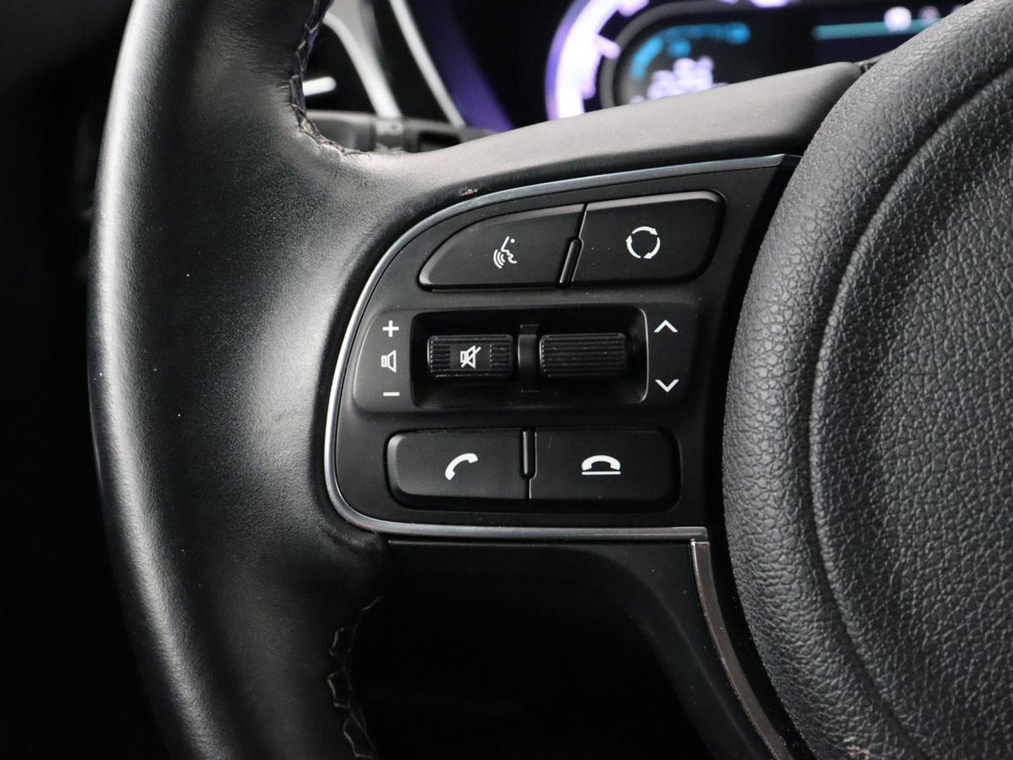 Kia Niro 1.6 GDi Hybrid DynamicLine | Adaptive cruise | Half leder | Camera | Carplay | Navigatie | Parkeerhulp | Climate control