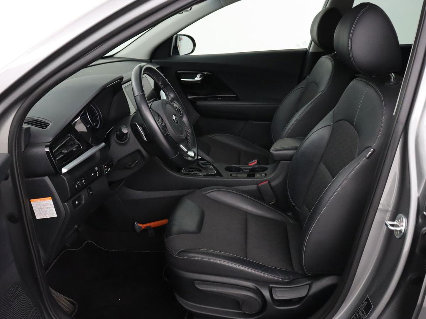 Kia Niro 1.6 GDi Hybrid DynamicLine | Adaptive cruise | Half leder | Camera | Carplay | Navigatie | Parkeerhulp | Climate control