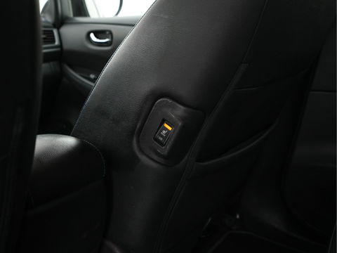 Nissan Leaf Tekna 40 kWh Aut. *LEATHER-FABRIC | FULL-LED | BOSE-SURROUND | ADAPTIVE-CRUISE | TOPVIEW | KEYLESS | NAVI-FULLMAP | BLINDSPOT | DAB+ | PDC | HEATED-COMFORTSEATS | TOWBAR | DIGI-COCKPIT | 17"ALU