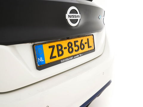 Nissan Leaf Tekna 40 kWh Aut. *LEATHER-FABRIC | FULL-LED | BOSE-SURROUND | ADAPTIVE-CRUISE | TOPVIEW | KEYLESS | NAVI-FULLMAP | BLINDSPOT | DAB+ | PDC | HEATED-COMFORTSEATS | TOWBAR | DIGI-COCKPIT | 17"ALU