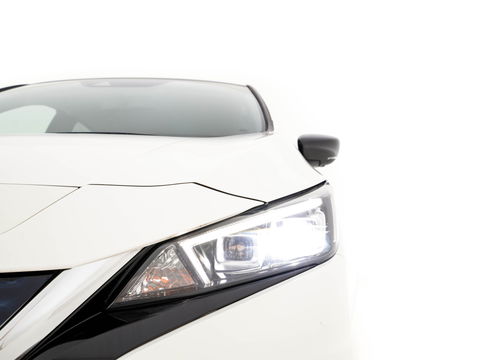 Nissan Leaf Tekna 40 kWh Aut. *LEATHER-FABRIC | FULL-LED | BOSE-SURROUND | ADAPTIVE-CRUISE | TOPVIEW | KEYLESS | NAVI-FULLMAP | BLINDSPOT | DAB+ | PDC | HEATED-COMFORTSEATS | TOWBAR | DIGI-COCKPIT | 17"ALU