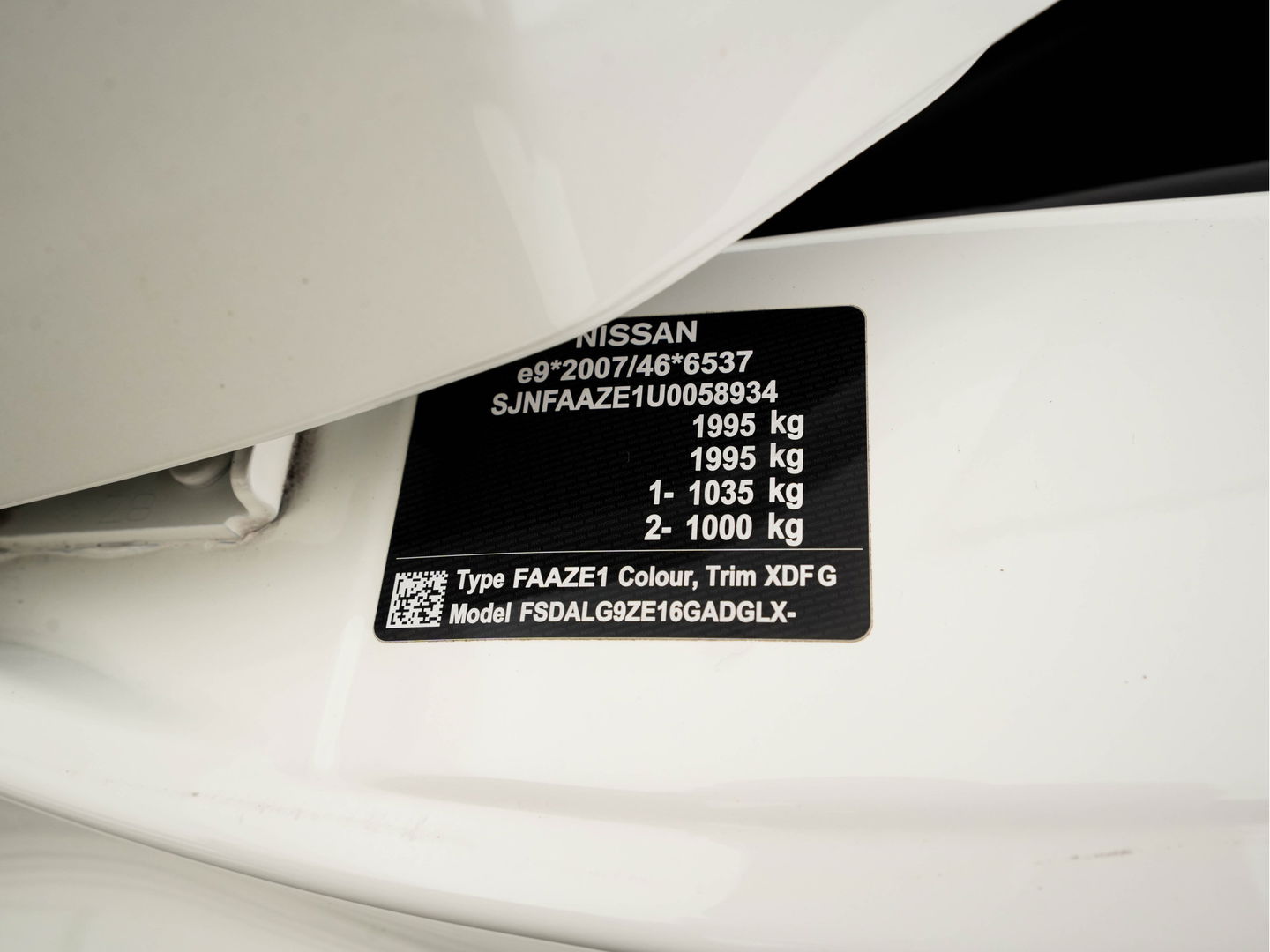Nissan Leaf Tekna 40 kWh Aut. *LEATHER-FABRIC | FULL-LED | BOSE-SURROUND | ADAPTIVE-CRUISE | TOPVIEW | KEYLESS | NAVI-FULLMAP | BLINDSPOT | DAB+ | PDC | HEATED-COMFORTSEATS | TOWBAR | DIGI-COCKPIT | 17"ALU