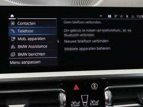 BMW 3-serie 330e Sport Line | Stoel & stuurverwarming | Adaptive cruise | Trekhaak | Sportstoelen | Carplay | Sfeerverlichting | Half leder | Navigatie | Full LED | PHEV
