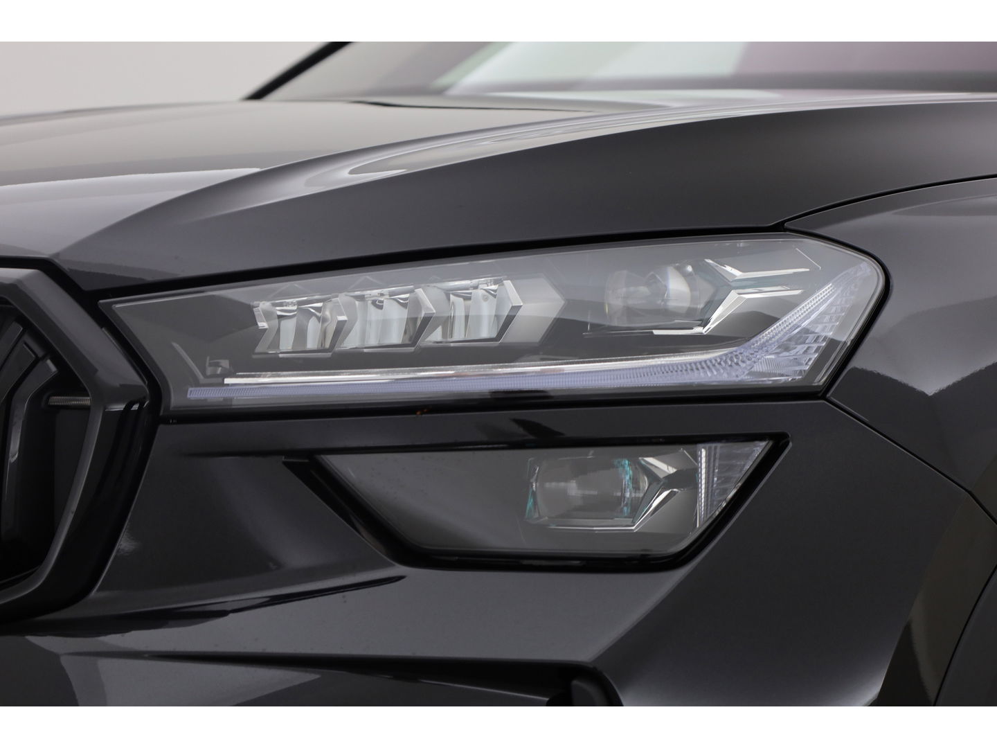 Škoda Kodiaq 1.5 TSI PHEV Sportline | HUD | Adapt. Cruise | Elek. Trekhaak | Canton | 360cam | Memory seats