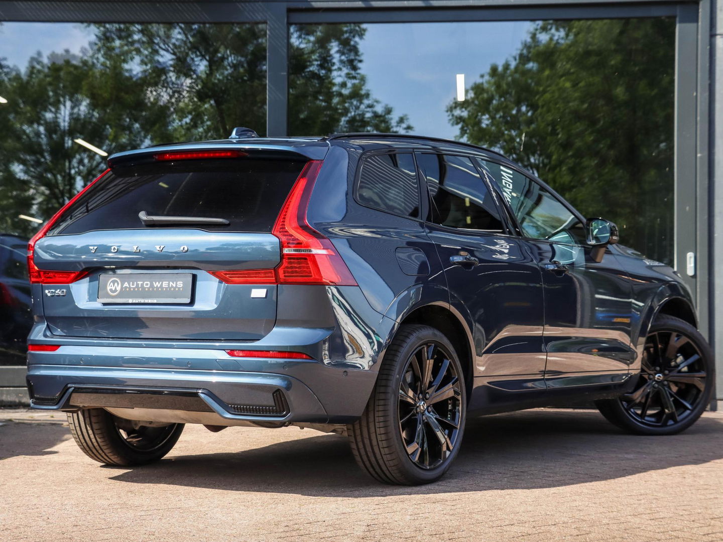 Volvo XC60 T6 Plug-in hybrid AWD Plus Dark 350PK | 21'' | Harman Kardon | Winterpakket | 360 Cam