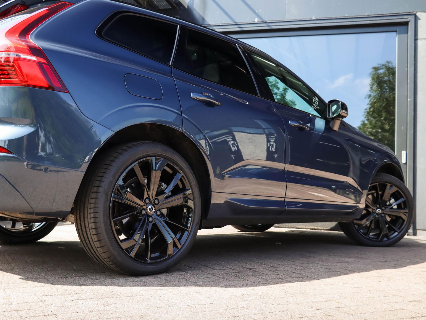 Volvo XC60 T6 Plug-in hybrid AWD Plus Dark 350PK | 21'' | Harman Kardon | Winterpakket | 360 Cam