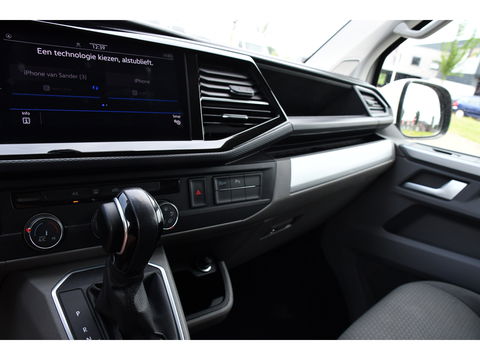Volkswagen Transporter 2.0 TDI L2H1 Bulli Virtual, Adaptieve Cruise, LED, 150PK, Automaat, 2 x Schuifdeur, Camera, Uniek!