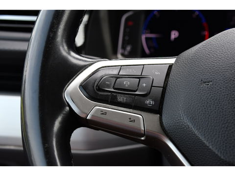 Volkswagen Transporter 2.0 TDI L2H1 Bulli Virtual, Adaptieve Cruise, LED, 150PK, Automaat, 2 x Schuifdeur, Camera, Uniek!
