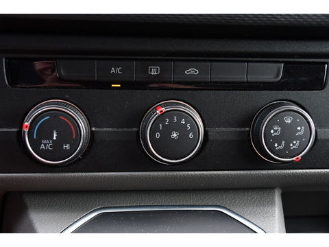 Volkswagen Transporter 2.0 TDI L2H1 Bulli Virtual, Adaptieve Cruise, LED, 150PK, Automaat, 2 x Schuifdeur, Camera, Uniek!