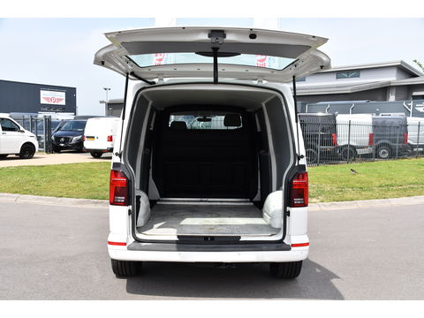 Volkswagen Transporter 2.0 TDI L2H1 Bulli Virtual, Adaptieve Cruise, LED, 150PK, Automaat, 2 x Schuifdeur, Camera, Uniek!