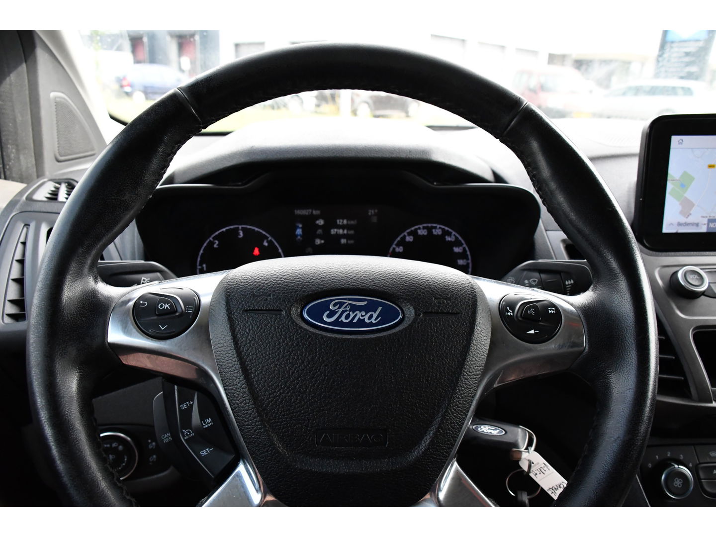 Ford Transit Connect 1.5 EcoBlue L2 PB Edition Camera, Cruise, 120PK, Automaat, NAVI, Stoelverwarming, Carplay, Trekhaak, Sensoren, Uniek!