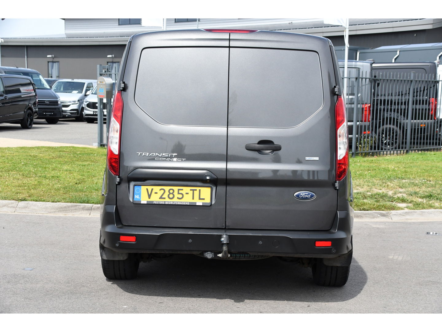 Ford Transit Connect 1.5 EcoBlue L2 PB Edition Camera, Cruise, 120PK, Automaat, NAVI, Stoelverwarming, Carplay, Trekhaak, Sensoren, Uniek!