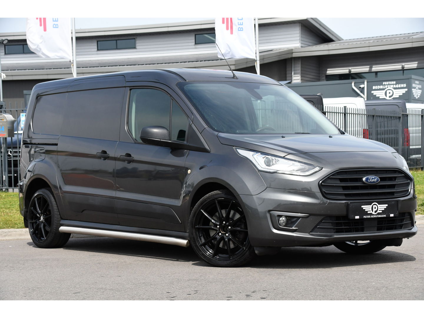 Ford Transit Connect 1.5 EcoBlue L2 PB Edition Camera, Cruise, 120PK, Automaat, NAVI, Stoelverwarming, Carplay, Trekhaak, Sensoren, Uniek!