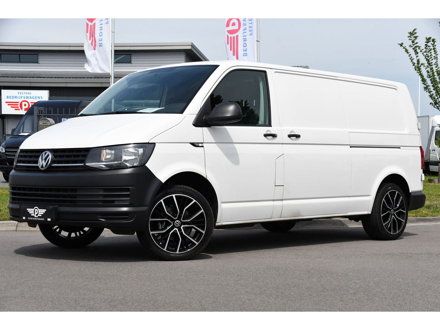 Volkswagen Transporter 2.0 TDI L2H1 Highline Cruise, Multimedia, 150PK, Automaat, trekhaak, Airco, LM Velg, Uniek!