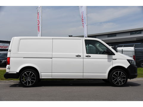 Volkswagen Transporter 2.0 TDI L2H1 Highline Cruise, Multimedia, 150PK, Automaat, trekhaak, Airco, LM Velg, Uniek!