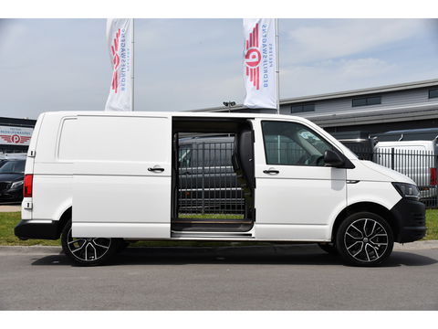 Volkswagen Transporter 2.0 TDI L2H1 Highline Cruise, Multimedia, 150PK, Automaat, trekhaak, Airco, LM Velg, Uniek!