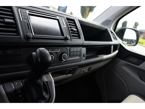 Volkswagen Transporter 2.0 TDI L2H1 Highline Cruise, Multimedia, 150PK, Automaat, trekhaak, Airco, LM Velg, Uniek!