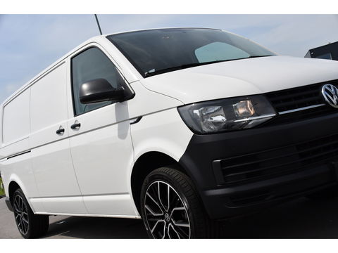 Volkswagen Transporter 2.0 TDI L2H1 Highline Cruise, Multimedia, 150PK, Automaat, trekhaak, Airco, LM Velg, Uniek!